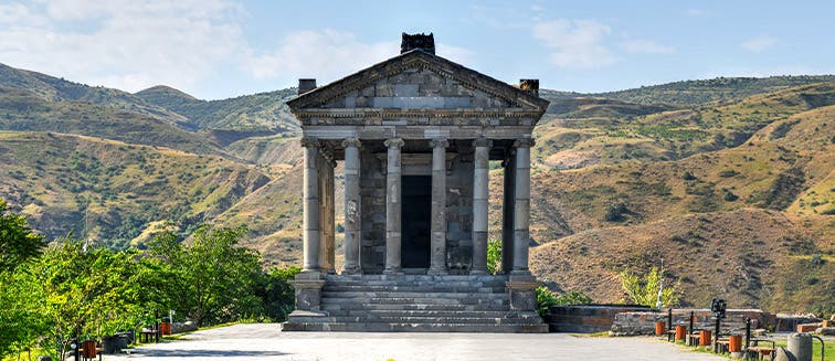 What to see in Armenia Garni