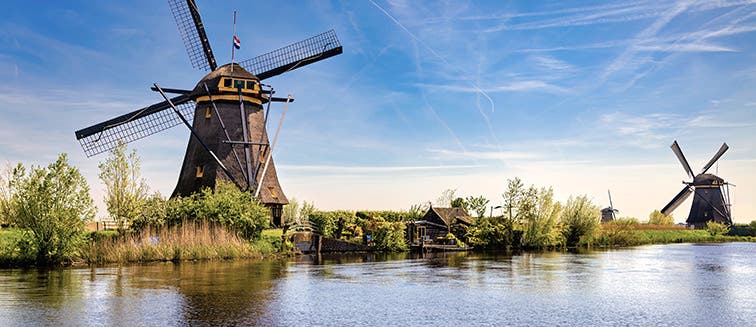 What to see in Netherlands Kinderdijk